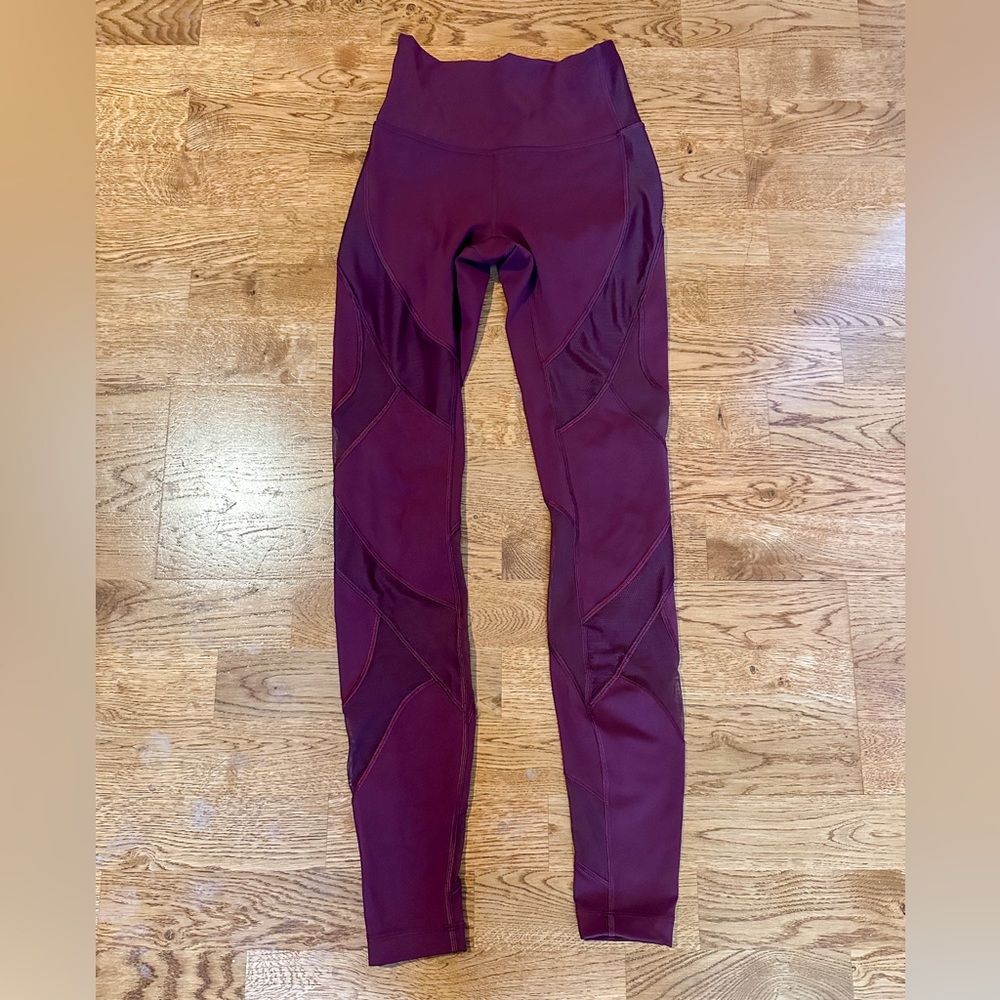Lululemon 🍋 Wunder Under High Rise Leggings Mesh Garnet Size 2